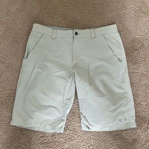 Men’s Oakley Khaki Shorts